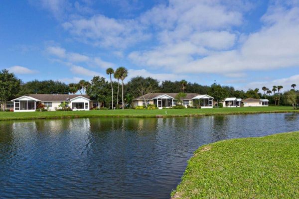 Discover the Hidden Lakes of Vero Beach: A Complete Travel Guide