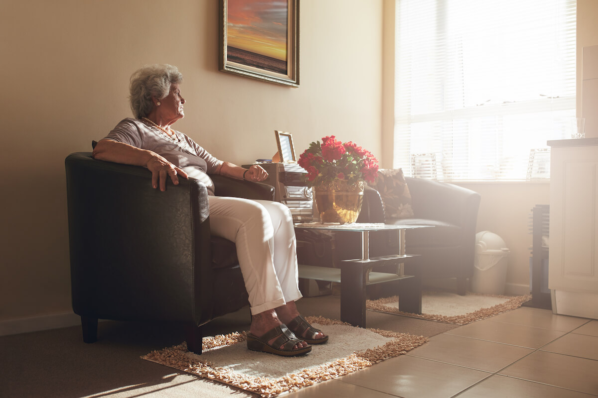 Senior Loneliness Support: Recognizing & Addressing Isolation